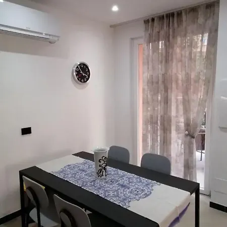 Casa Edera Монтероссо-аль-Маре